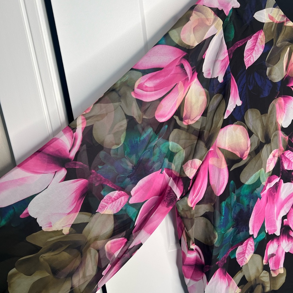 Susan Graver Long Sleeve Semi Sheer Layered Floral Blouse Plus Size 3X NWOT - Picture 3 of 7